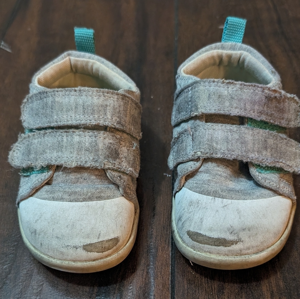 Ten Little first Walker, size 4, heather gray